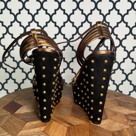 Gucci wedge iconic bronze and black amazing!! Gently used - Picture 2 of 4